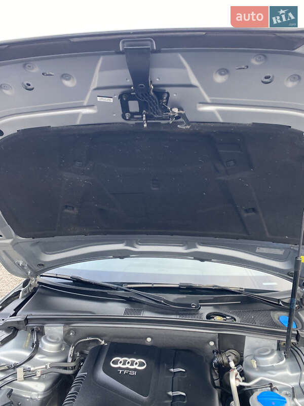 Седан Audi A4 2015 в Луцке