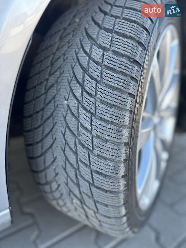 Седан Audi A4 2014 в Радехове