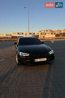 Седан Audi A4 2018 в Волочиську