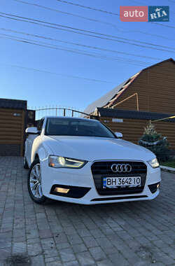 Седан Audi A4 2012 в Одесі