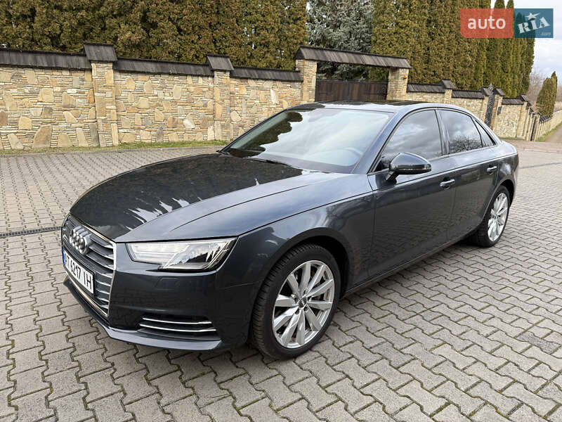 Седан Audi A4 2016 в Надвірній