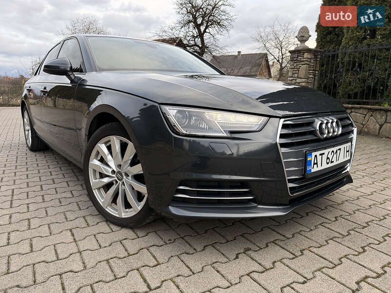 Седан Audi A4 2016 в Надвірній