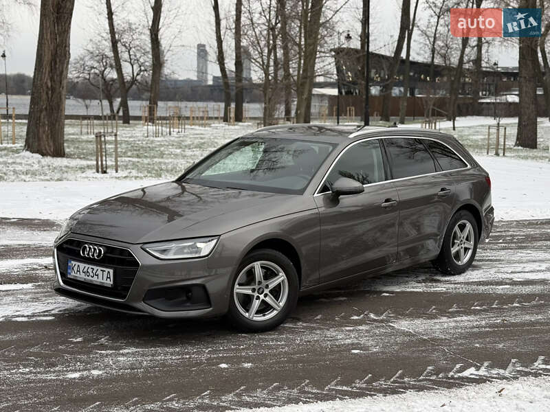 Універсал Audi A4 2021 в Києві