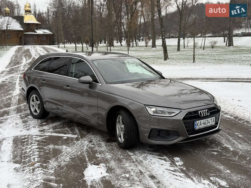 Універсал Audi A4 2021 в Києві