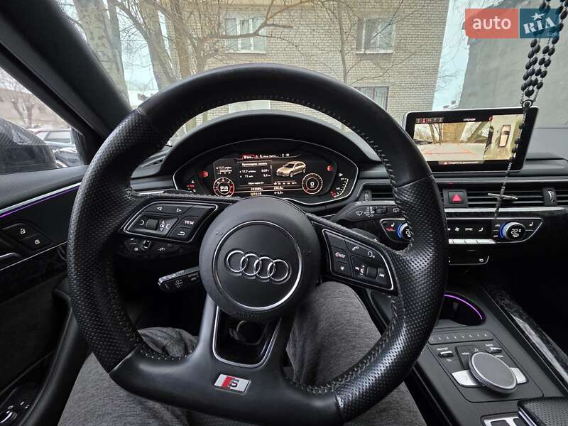 Універсал Audi A4 2015 в Дніпрі