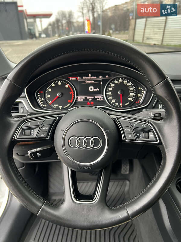 Седан Audi A4 2016 в Днепре