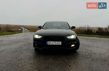 Седан Audi A4 2015 в Чуднові