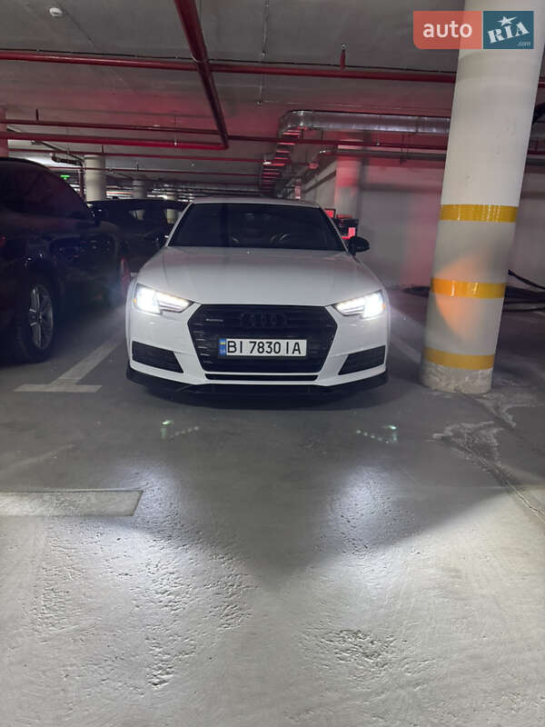 Седан Audi A4 2016 в Харкові