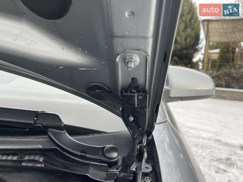 Седан Audi A4 2006 в Харькове