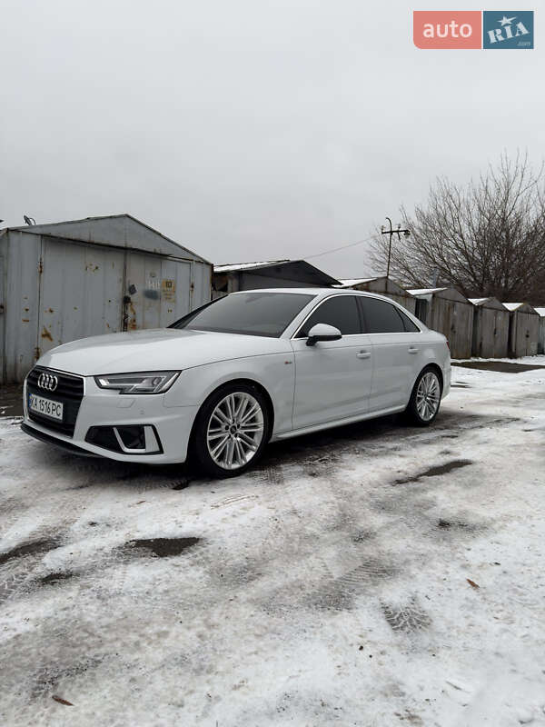 Audi A4 2019