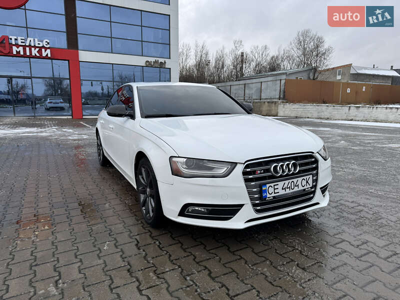 Седан Audi A4 2012 в Черновцах