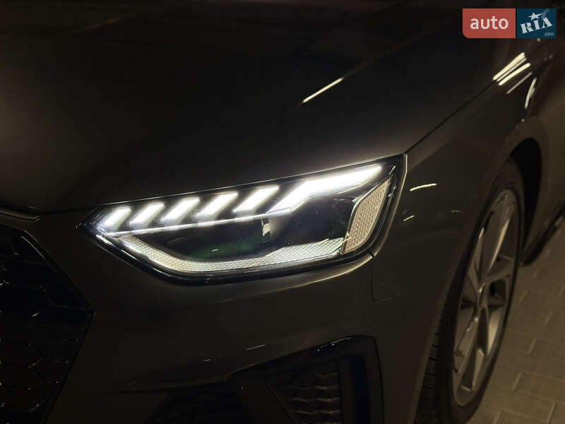 Седан Audi A4 2021 в Киеве