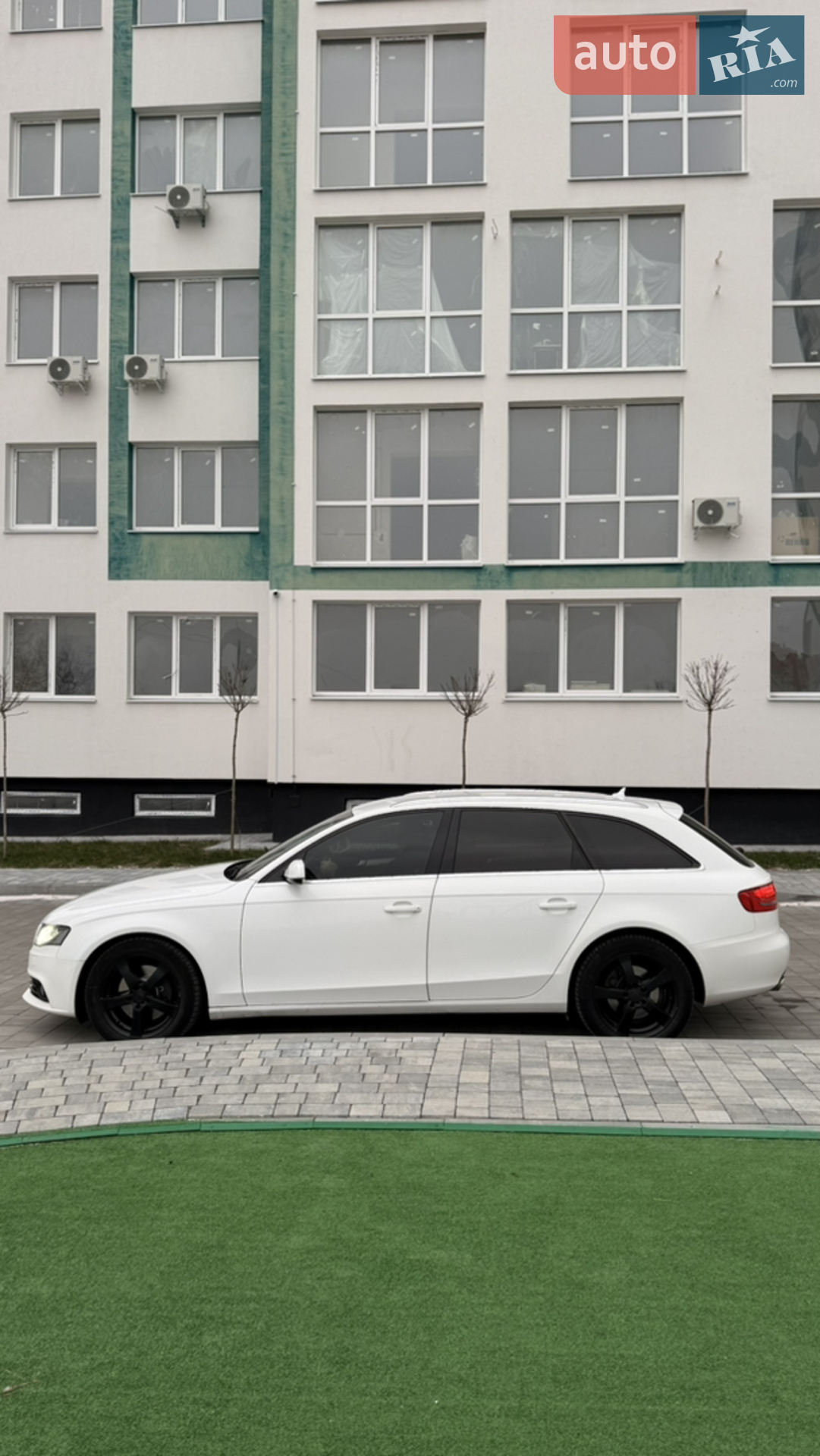 2010 Audi A4 - мініатюра 8