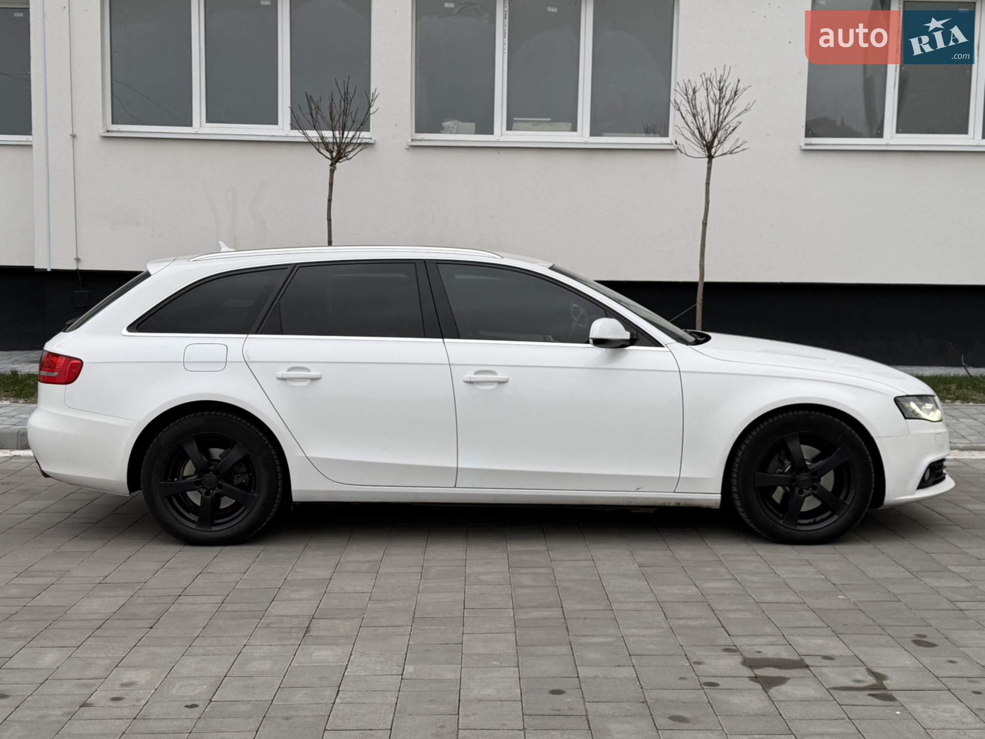2010 Audi A4 - мініатюра 10