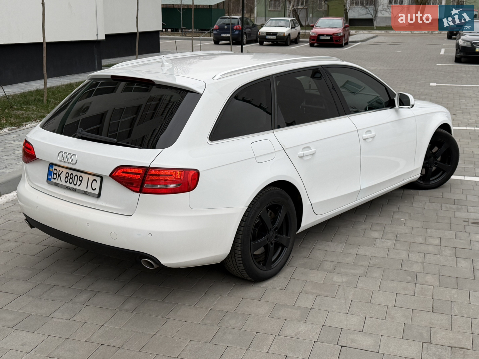 2010 Audi A4 - мініатюра 11