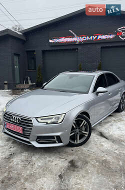 Седан Audi A4 2017 в Киеве