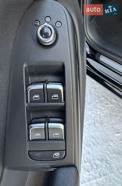 Седан Audi A4 2012 в Ирпене