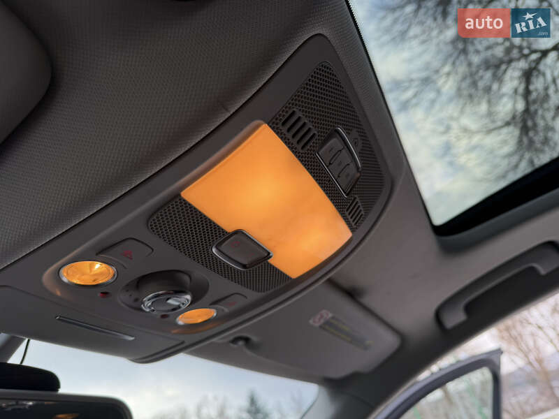 Седан Audi A4 2013 в Виннице