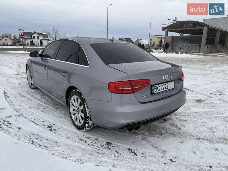 Седан Audi A4 2014 в Львове