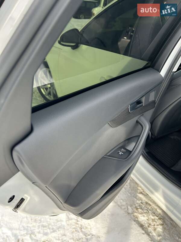 Седан Audi A4 2021 в Києві фото 12 Седан Audi A4 2021 в Києві