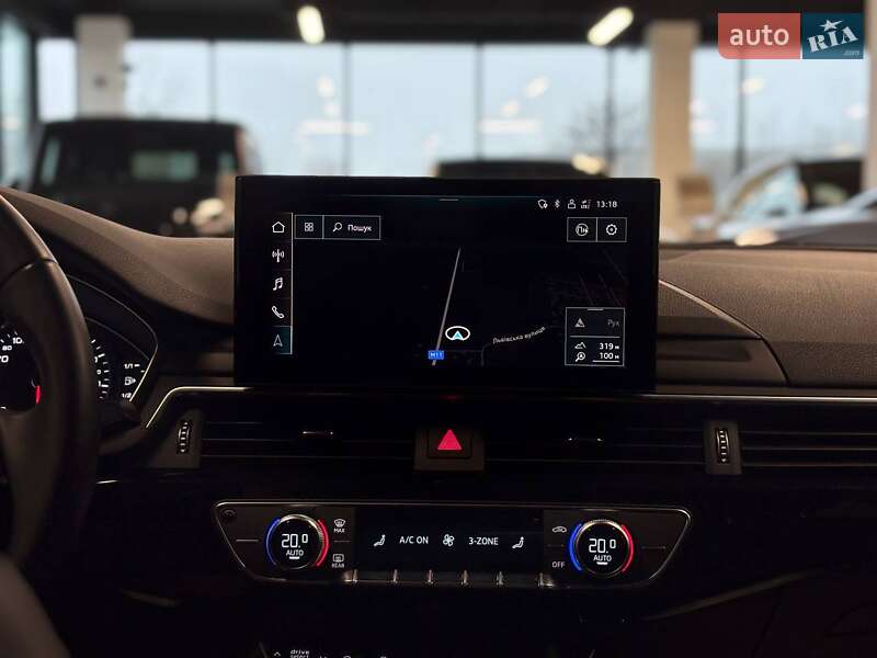 Седан Audi A4 2021 в Львове