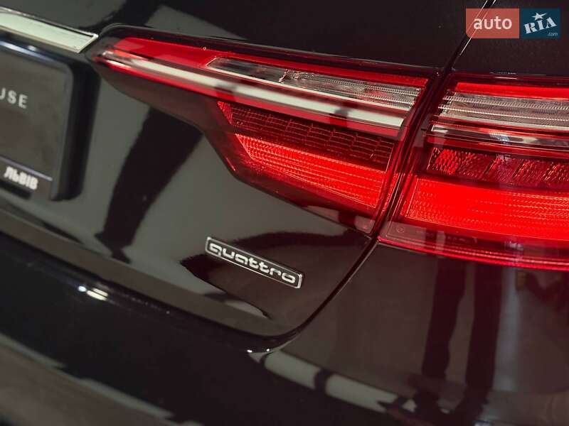Седан Audi A4 2021 в Львове