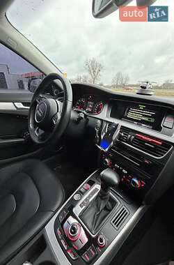 Седан Audi A4 2014 в Бродах