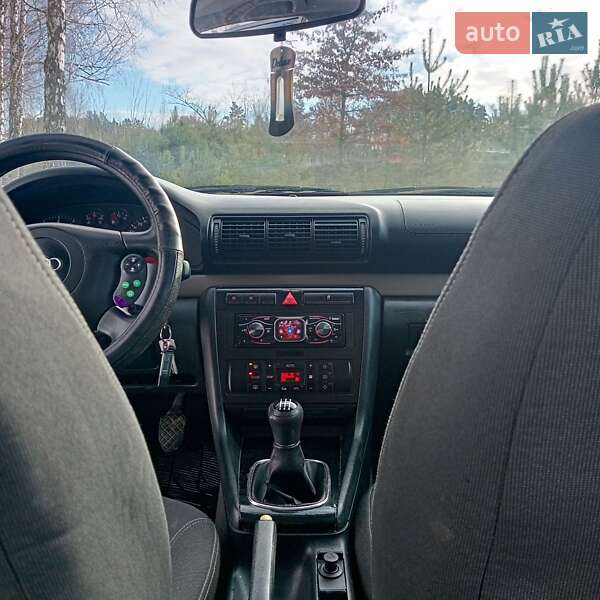Универсал Audi A4 1999 в Березному