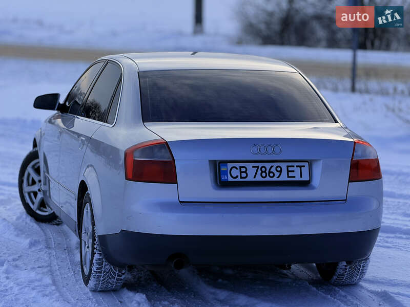 Седан Audi A4 2002 в Мені фото 10 Седан Audi A4 2002 в Мені