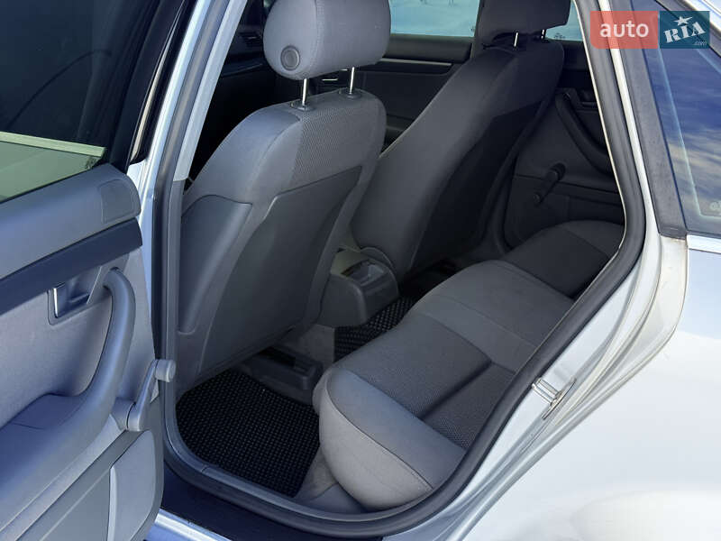 Седан Audi A4 2002 в Мені фото 14 Седан Audi A4 2002 в Мені