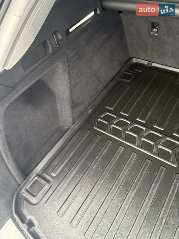 Универсал Audi A4 2020 в Старом Самборе