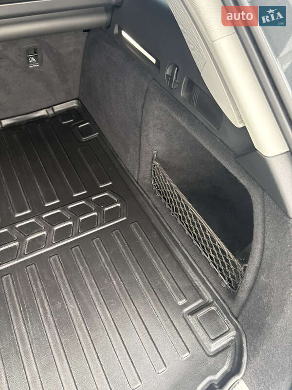 Универсал Audi A4 2020 в Старом Самборе