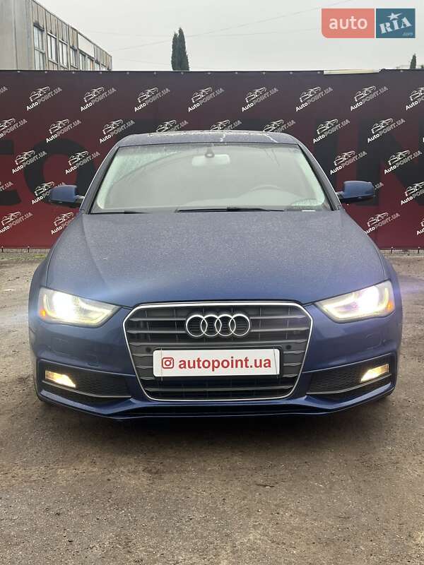 Седан Audi A4 2014 в Сумах