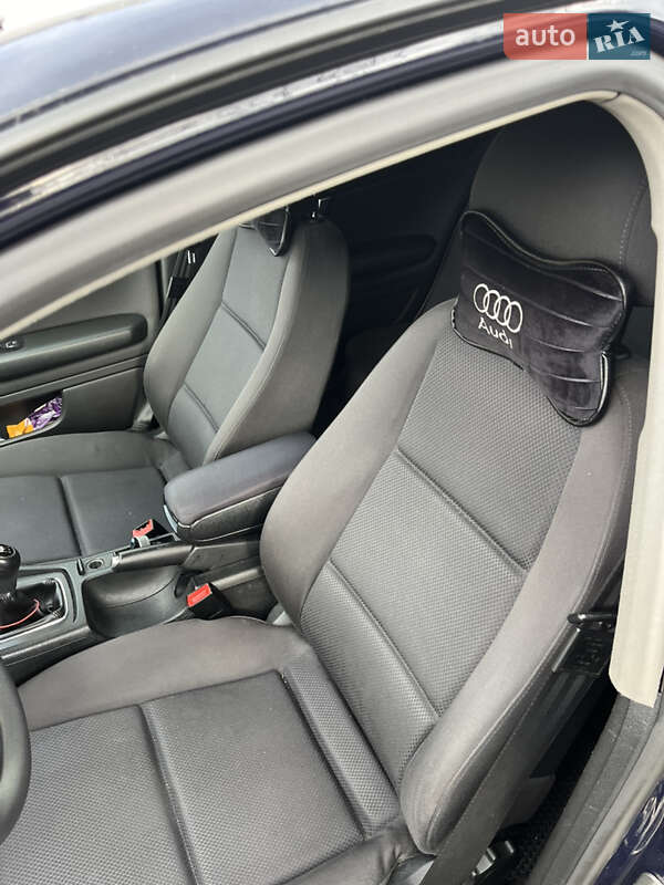 Универсал Audi A4 2003 в Ровно