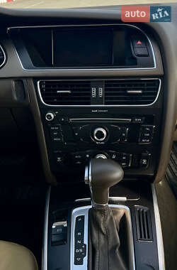 Седан Audi A4 2012 в Виннице