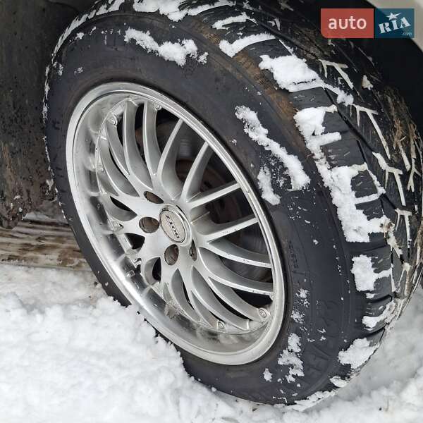 Універсал Audi A4 2002 в Пустомитах