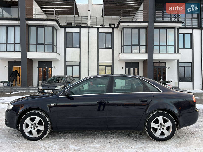 Седан Audi A4 2006 в Ровно