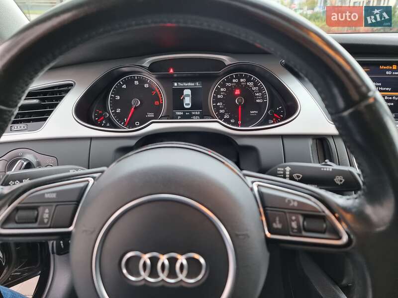 Седан Audi A4 2015 в Львові