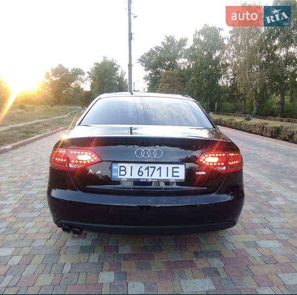Седан Audi A4 2010 в Миргороде