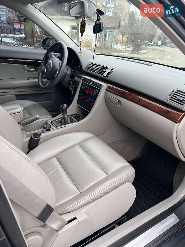 Седан Audi A4 2005 в Калуші