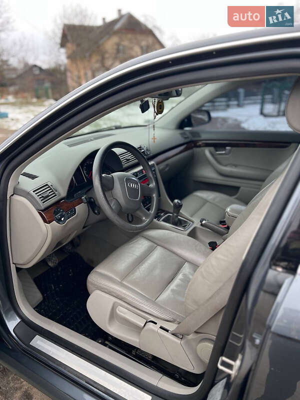 Седан Audi A4 2005 в Калуші