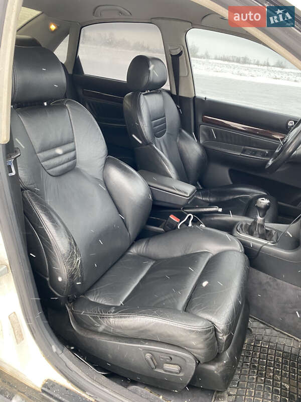 Седан Audi A4 1996 в Баре