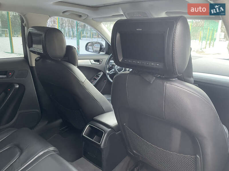 Седан Audi A4 2012 в Киеве