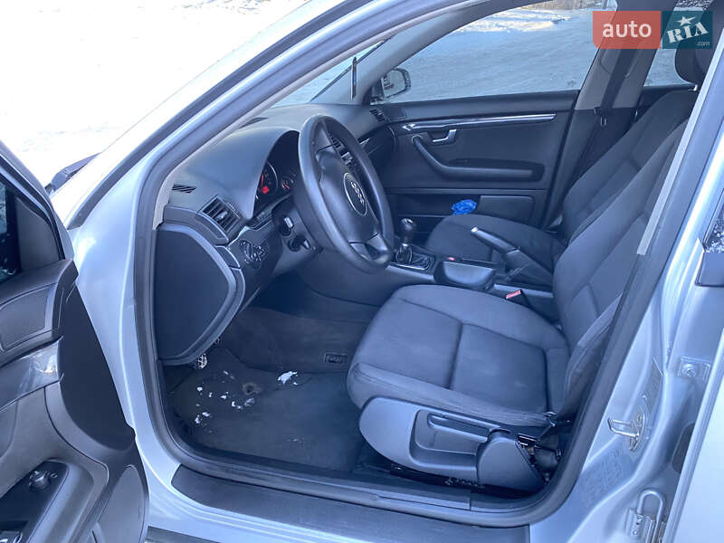Седан Audi A4 2004 в Тернополе