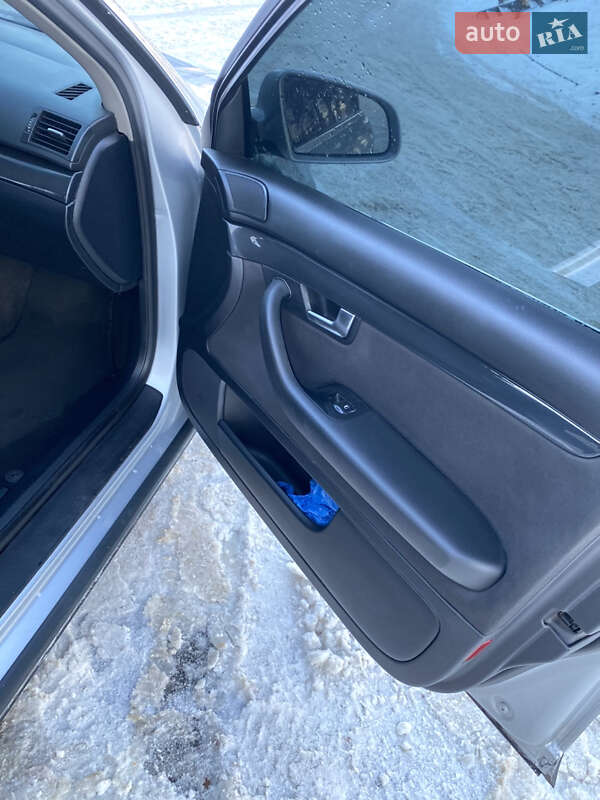 Седан Audi A4 2004 в Тернополе