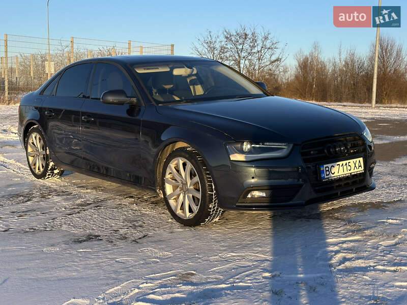 Седан Audi A4 2012 в Львові