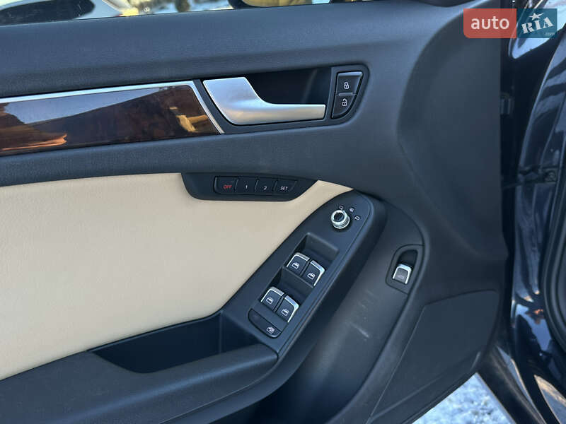 Седан Audi A4 2012 в Львові