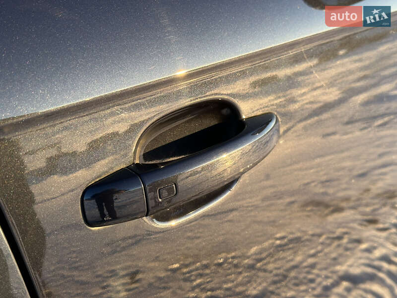 Седан Audi A4 2012 в Львові