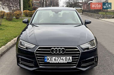 Седан Audi A4 2015 в Днепре