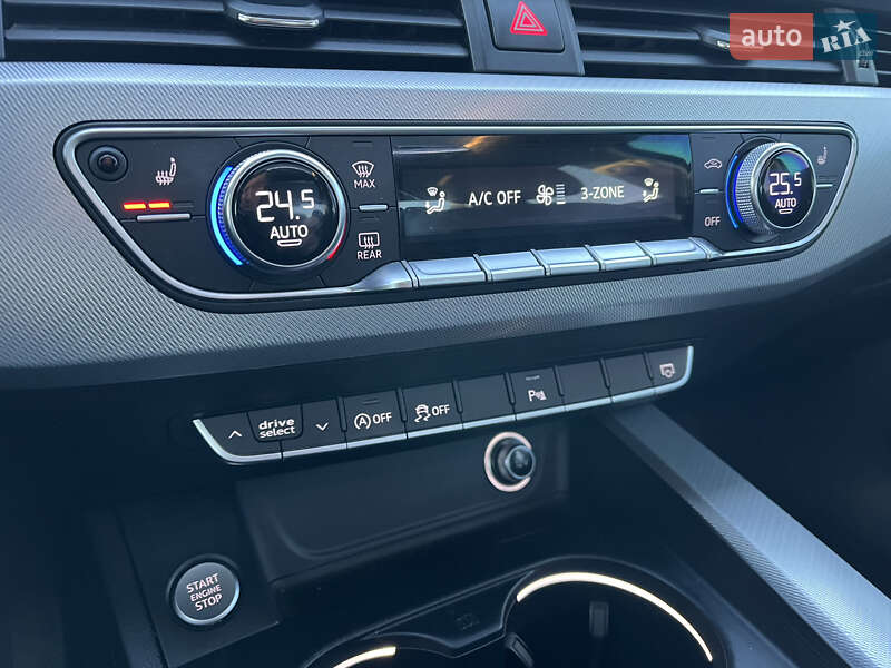 Седан Audi A4 2017 в Львове